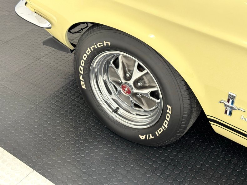 Unknown-Mustang-1967-Springtime-Yellow-Black-16