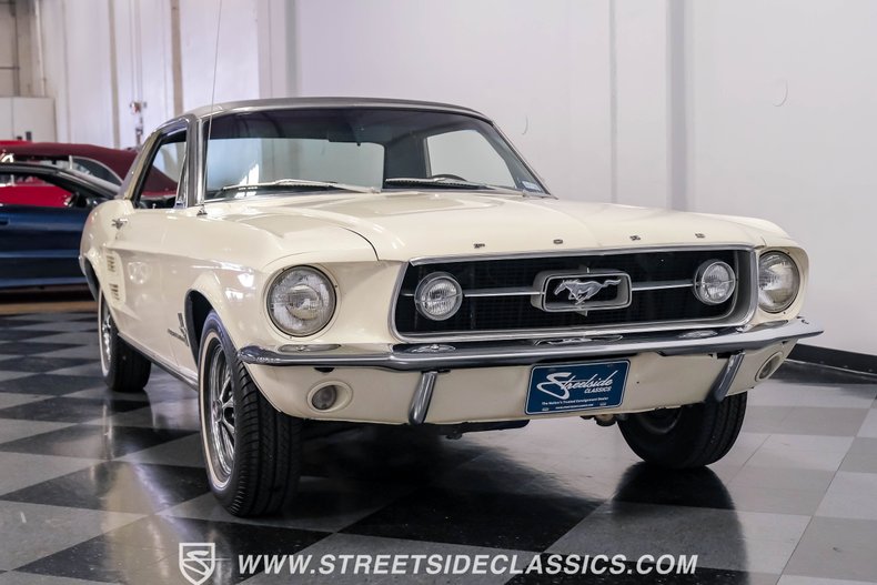 Unknown-Mustang-1967-Wimbledon-White-Black-13