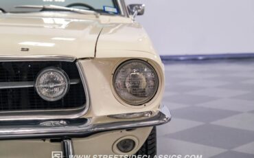 Unknown-Mustang-1967-Wimbledon-White-Black-17