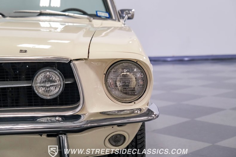 Unknown-Mustang-1967-Wimbledon-White-Black-17