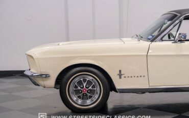 Unknown-Mustang-1967-Wimbledon-White-Black-20