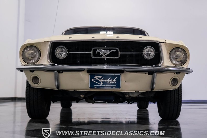 Unknown-Mustang-1967-Wimbledon-White-Black-27