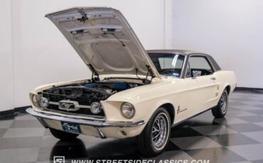 Unknown-Mustang-1967-Wimbledon-White-Black-32