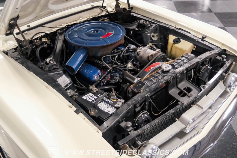 Unknown-Mustang-1967-Wimbledon-White-Black-35