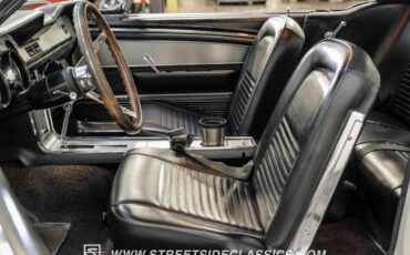 Unknown-Mustang-1967-Wimbledon-White-Black-40