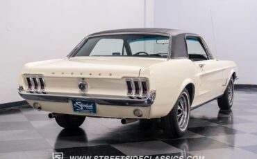 Unknown-Mustang-1967-Wimbledon-White-Black-48