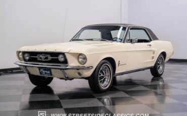 Unknown-Mustang-1967-Wimbledon-White-Black-5