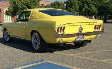 Unknown-Mustang-1967-Yellow-Black-10