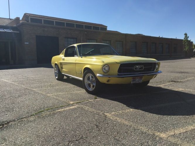 Unknown-Mustang-1967-Yellow-Black