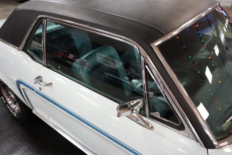 Unknown-Mustang-1968-Blue-38