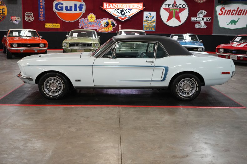 Unknown-Mustang-1968-Blue-4