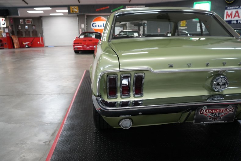 Unknown-Mustang-1968-Blue-99