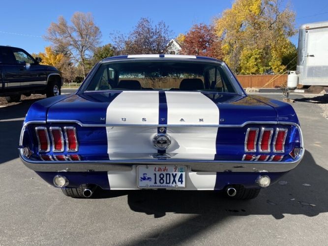Unknown-Mustang-1968-Blue-Black-7