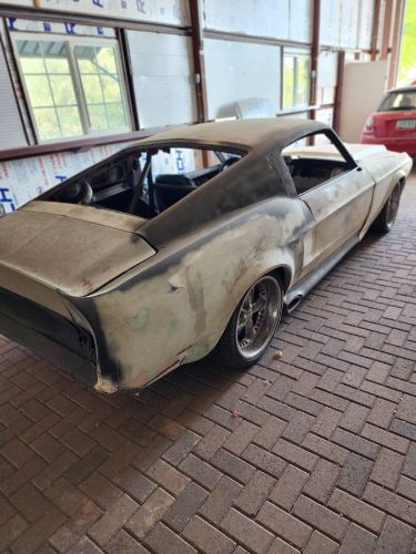 Unknown-Mustang-1968-Gray
