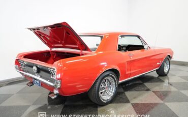 Unknown-Mustang-1968-Red-26