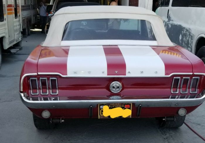 Unknown-Mustang-1968-Red-Black-7