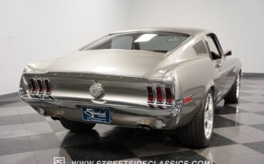 Unknown-Mustang-1968-Vapor-Silver-Cognac-13