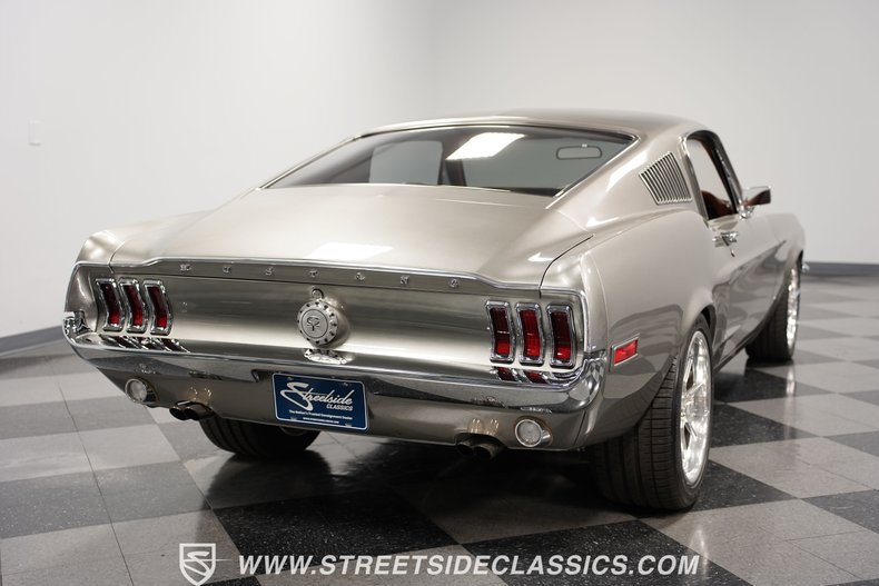 Unknown-Mustang-1968-Vapor-Silver-Cognac-13