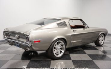 Unknown-Mustang-1968-Vapor-Silver-Cognac-14