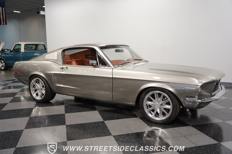 Unknown-Mustang-1968-Vapor-Silver-Cognac-17