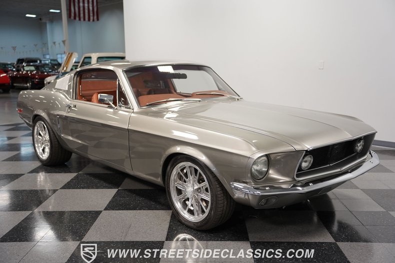 Unknown-Mustang-1968-Vapor-Silver-Cognac-18
