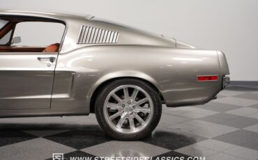 Unknown-Mustang-1968-Vapor-Silver-Cognac-22