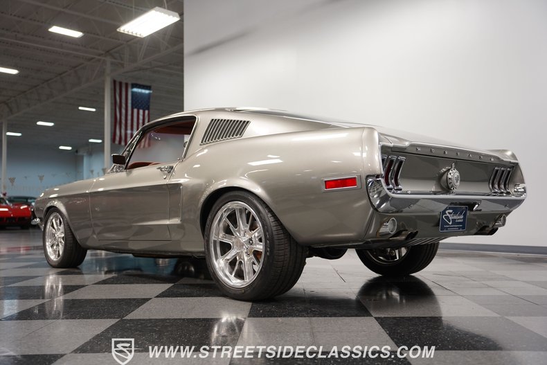 Unknown-Mustang-1968-Vapor-Silver-Cognac-23