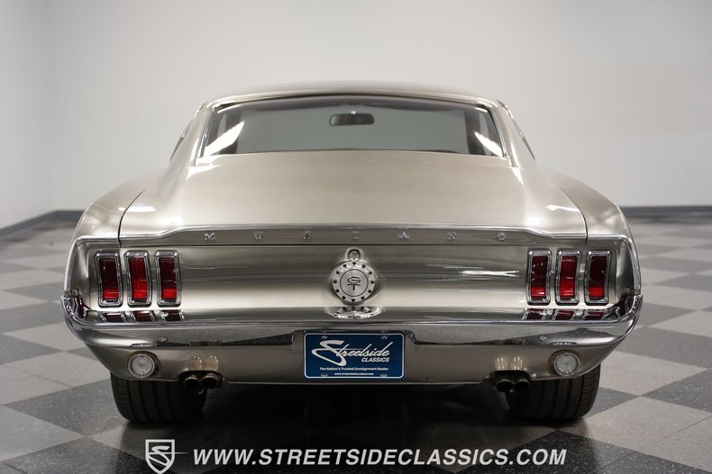 Unknown-Mustang-1968-Vapor-Silver-Cognac-24