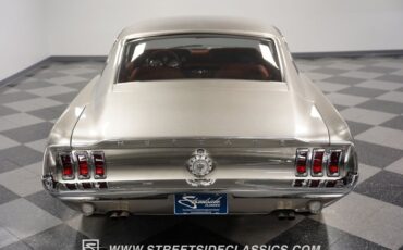 Unknown-Mustang-1968-Vapor-Silver-Cognac-25