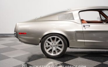 Unknown-Mustang-1968-Vapor-Silver-Cognac-29