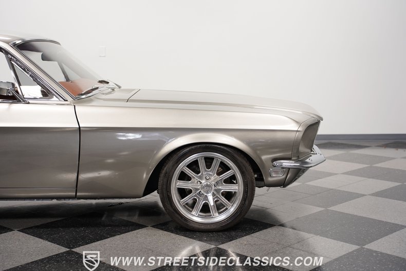 Unknown-Mustang-1968-Vapor-Silver-Cognac-30