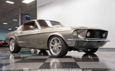 Unknown-Mustang-1968-Vapor-Silver-Cognac-31