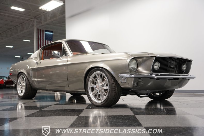 Unknown-Mustang-1968-Vapor-Silver-Cognac-31