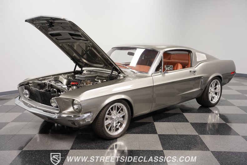 Unknown-Mustang-1968-Vapor-Silver-Cognac-32