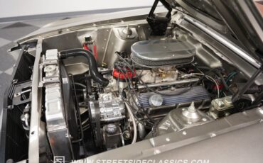 Unknown-Mustang-1968-Vapor-Silver-Cognac-33