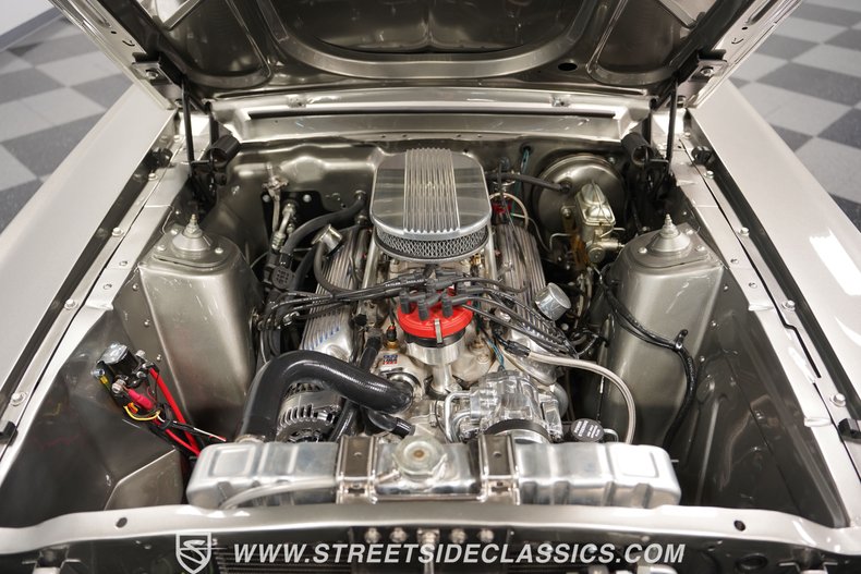 Unknown-Mustang-1968-Vapor-Silver-Cognac-34