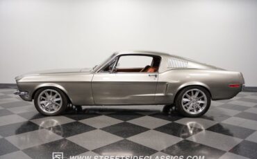 Unknown-Mustang-1968-Vapor-Silver-Cognac