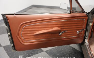 Unknown-Mustang-1968-Vapor-Silver-Cognac-38