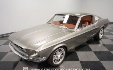 Unknown-Mustang-1968-Vapor-Silver-Cognac-4