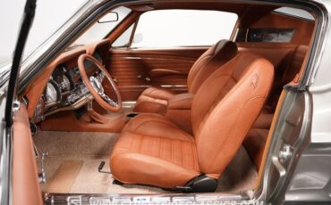Unknown-Mustang-1968-Vapor-Silver-Cognac-6
