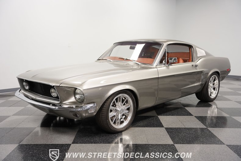 Unknown-Mustang-1968-Vapor-Silver-Cognac-7
