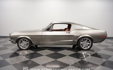 Unknown-Mustang-1968-Vapor-Silver-Cognac-8