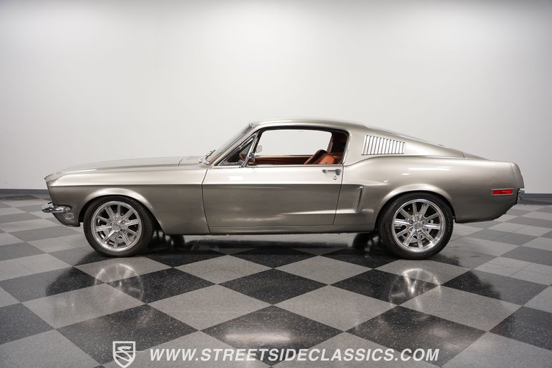 Unknown-Mustang-1968-Vapor-Silver-Cognac-8