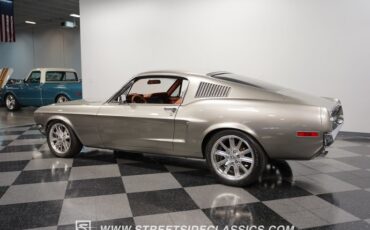 Unknown-Mustang-1968-Vapor-Silver-Cognac-9