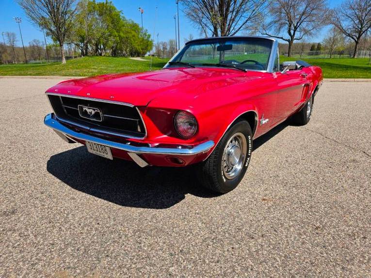 Unknown-Mustang-1968-red-black-1