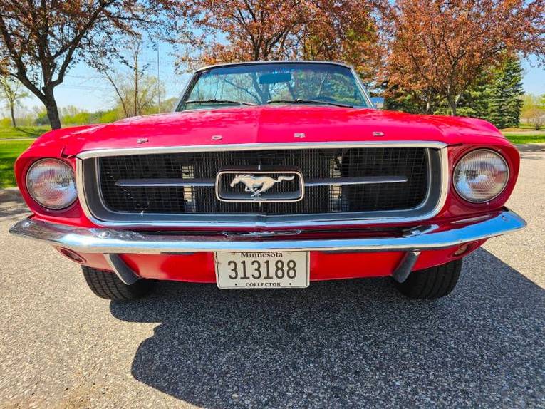 Unknown-Mustang-1968-red-black-11