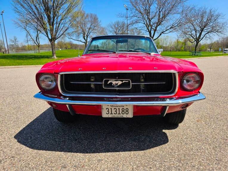 Unknown-Mustang-1968-red-black-2