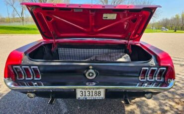 Unknown-Mustang-1968-red-black-33