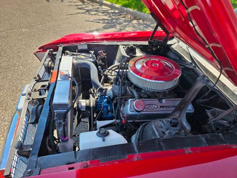 Unknown-Mustang-1968-red-black-38