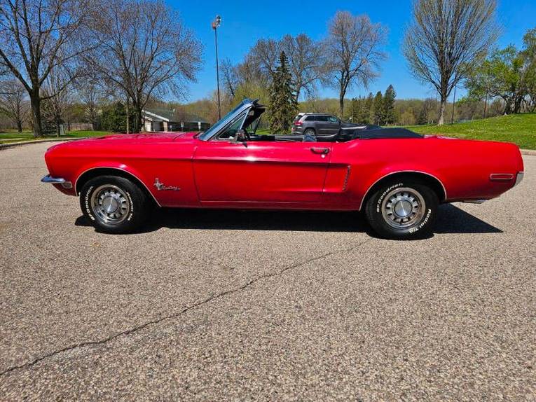 Unknown-Mustang-1968-red-black
